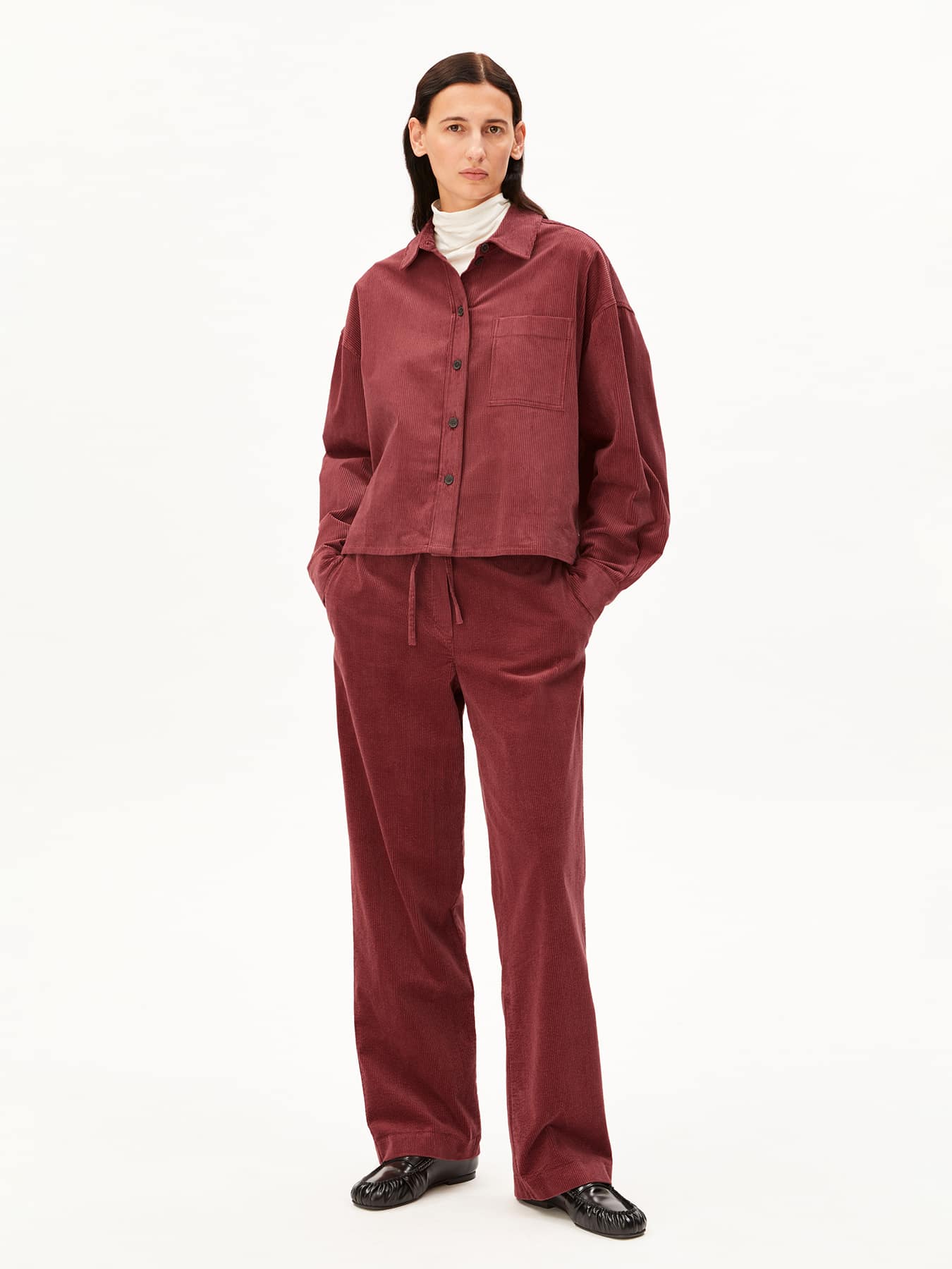 Hose Jaimilaa Corduroy Armedangels Velvet Ember 01