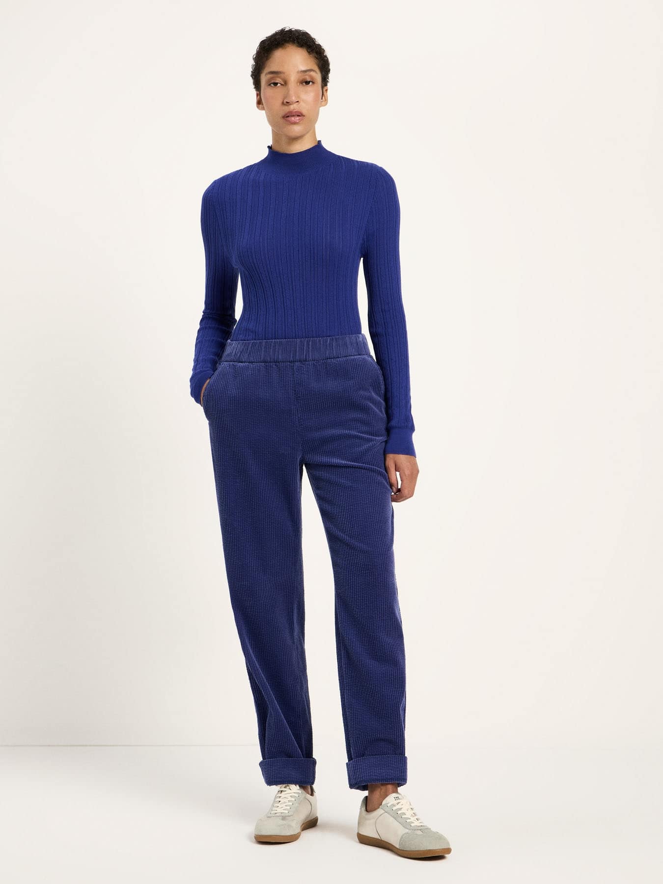 Hose Kord Mit Gummizug Gots Lanius Blue 01