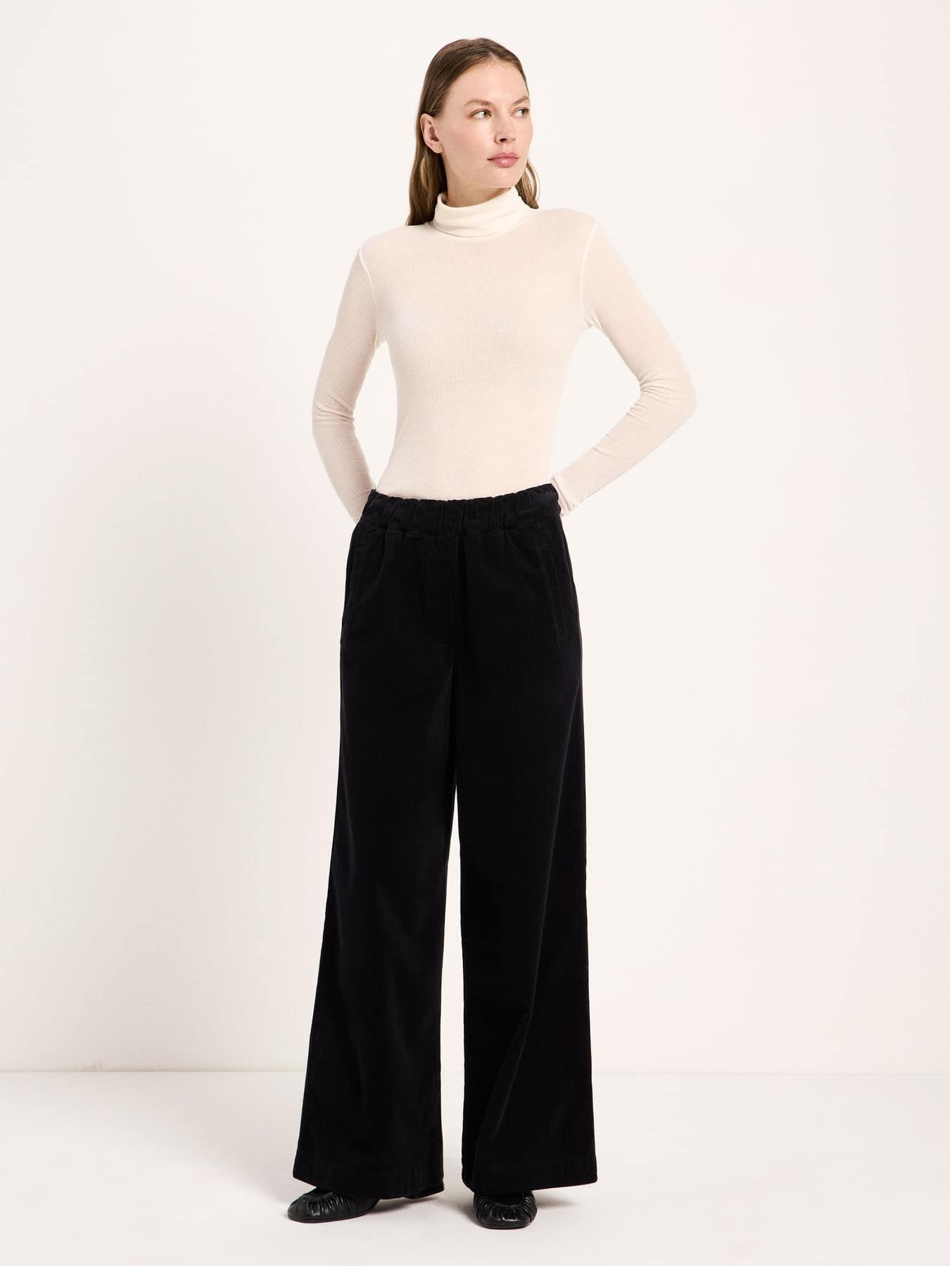 Hose Mit Weitem Bein Lanius Black 01