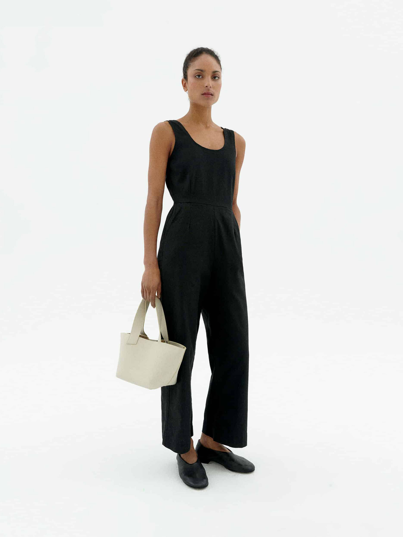 Jumpsuit Raflesia Thinking Mu Black 01