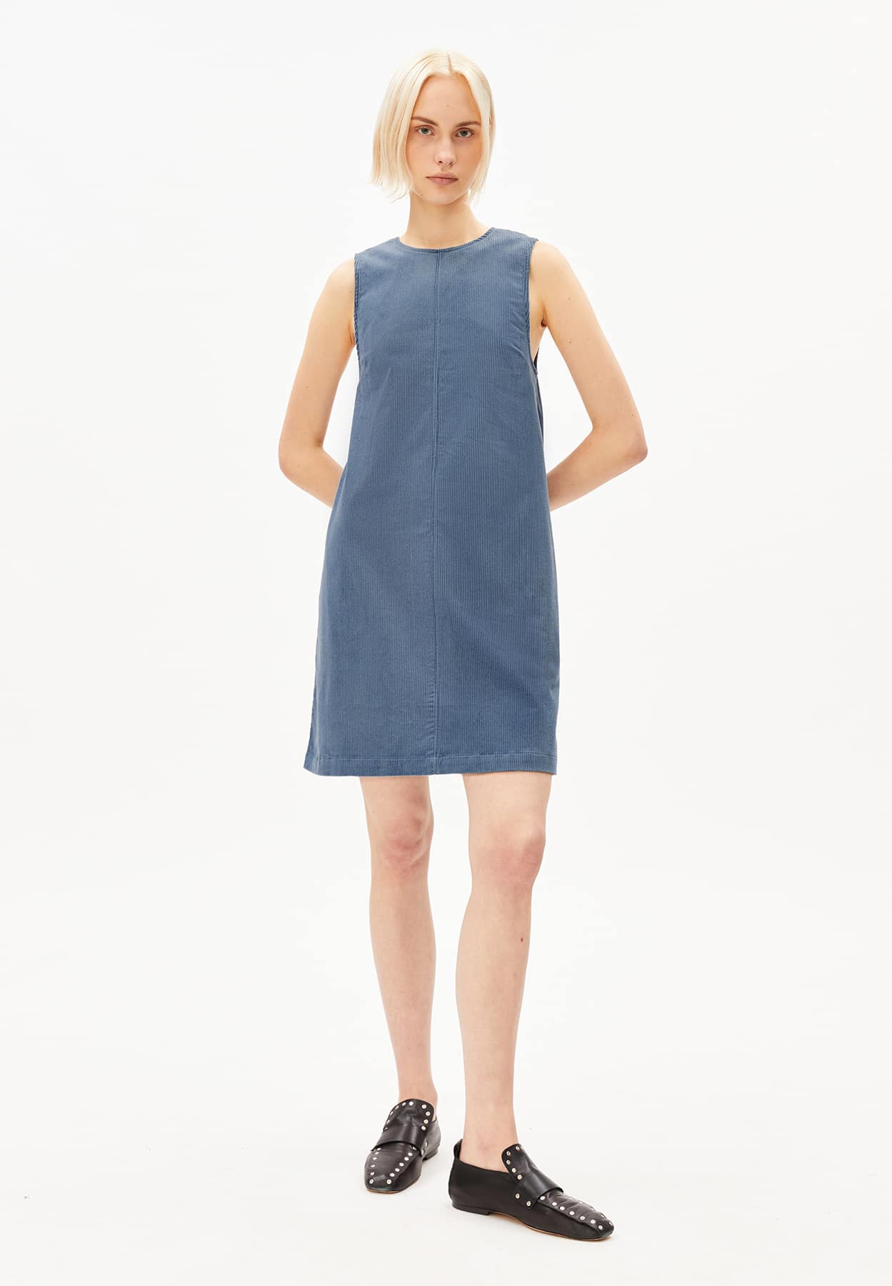 Kleid Corduroy R Neck Mini Dress Armedangels Dusty Moon 01