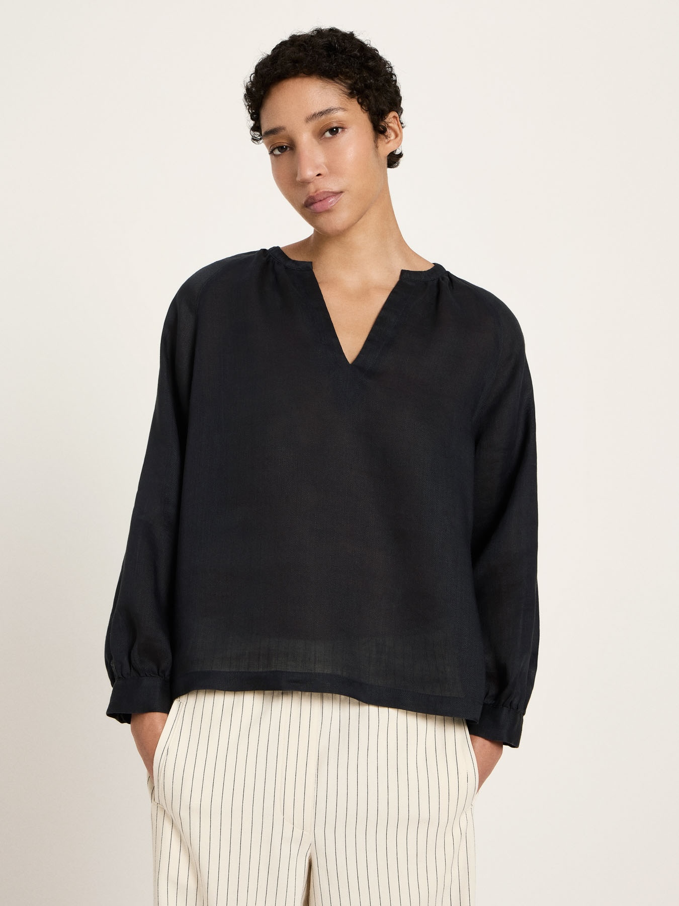 LANIUS 126 14658 00 598 Onyx 38 3 4 Arm Bluse 02