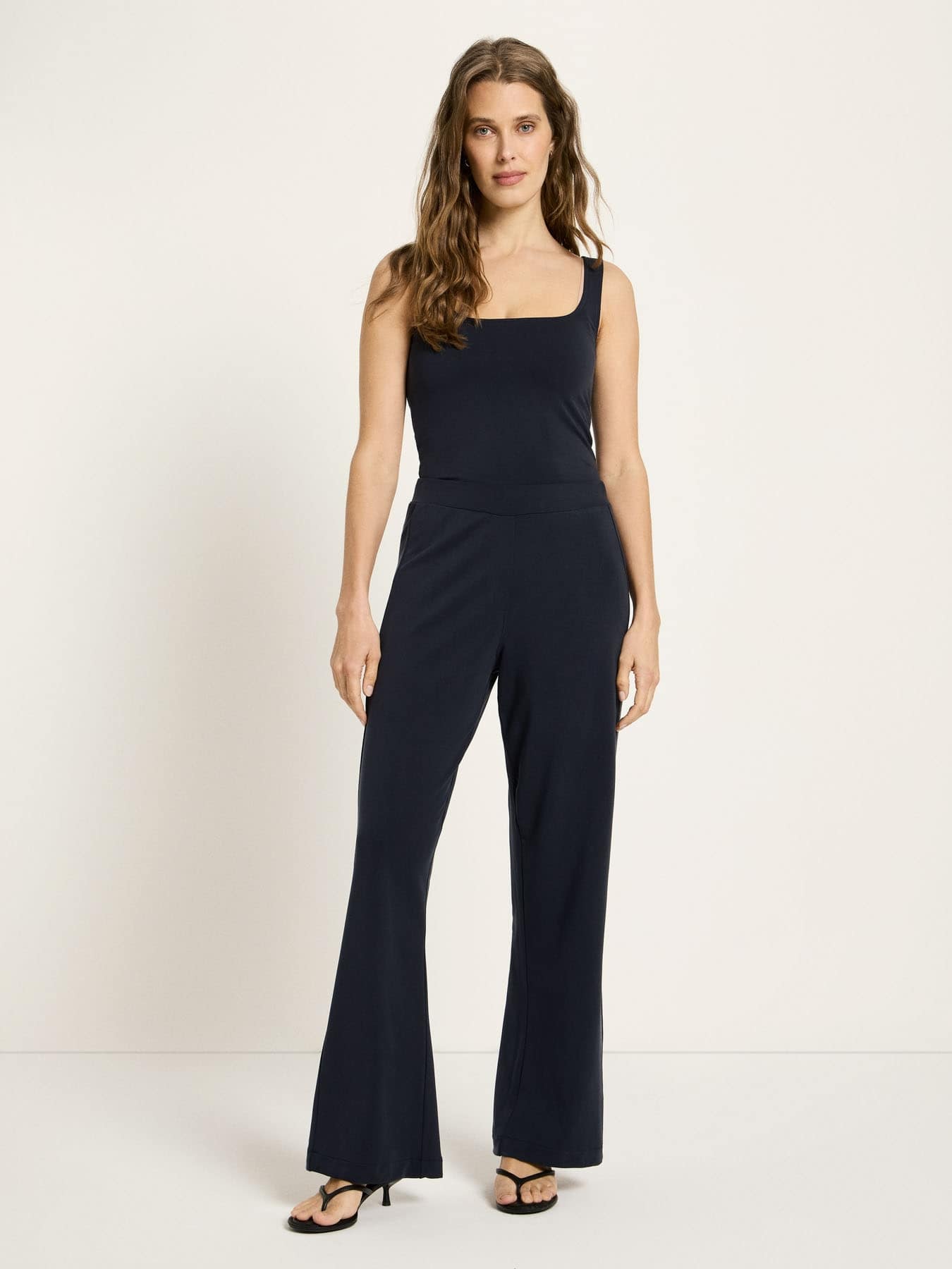 Marlenehose Tencel Lanius Onyx 01