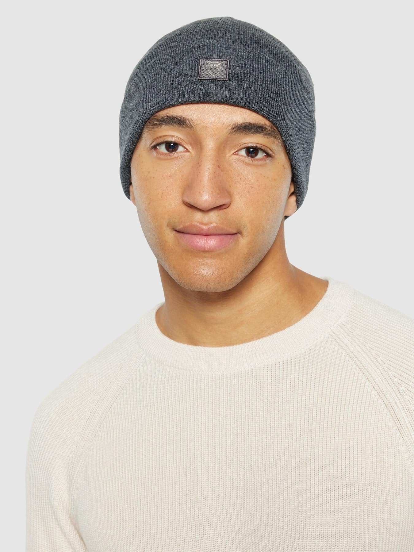 Muetze Merino Beanie Knowledge Cotton Apparel Dark Grey Melange 02