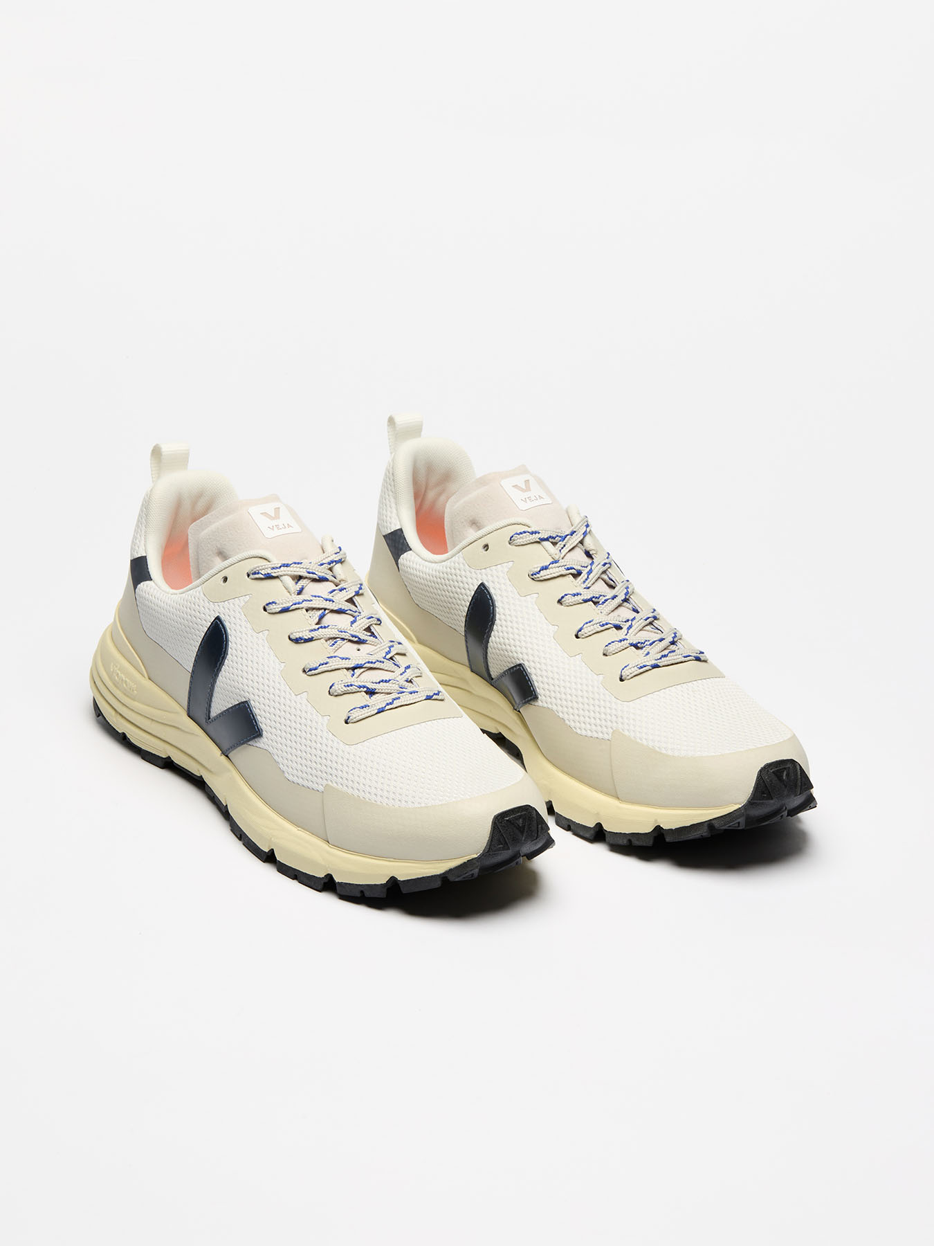 Schuh Dekkan Alveomesh Veja Gravel Nautico 01