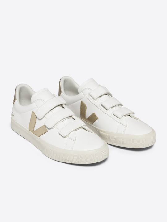 Schuhe Sneaker Veja Recife Logo Chromefree Leather Extra White Platine 01