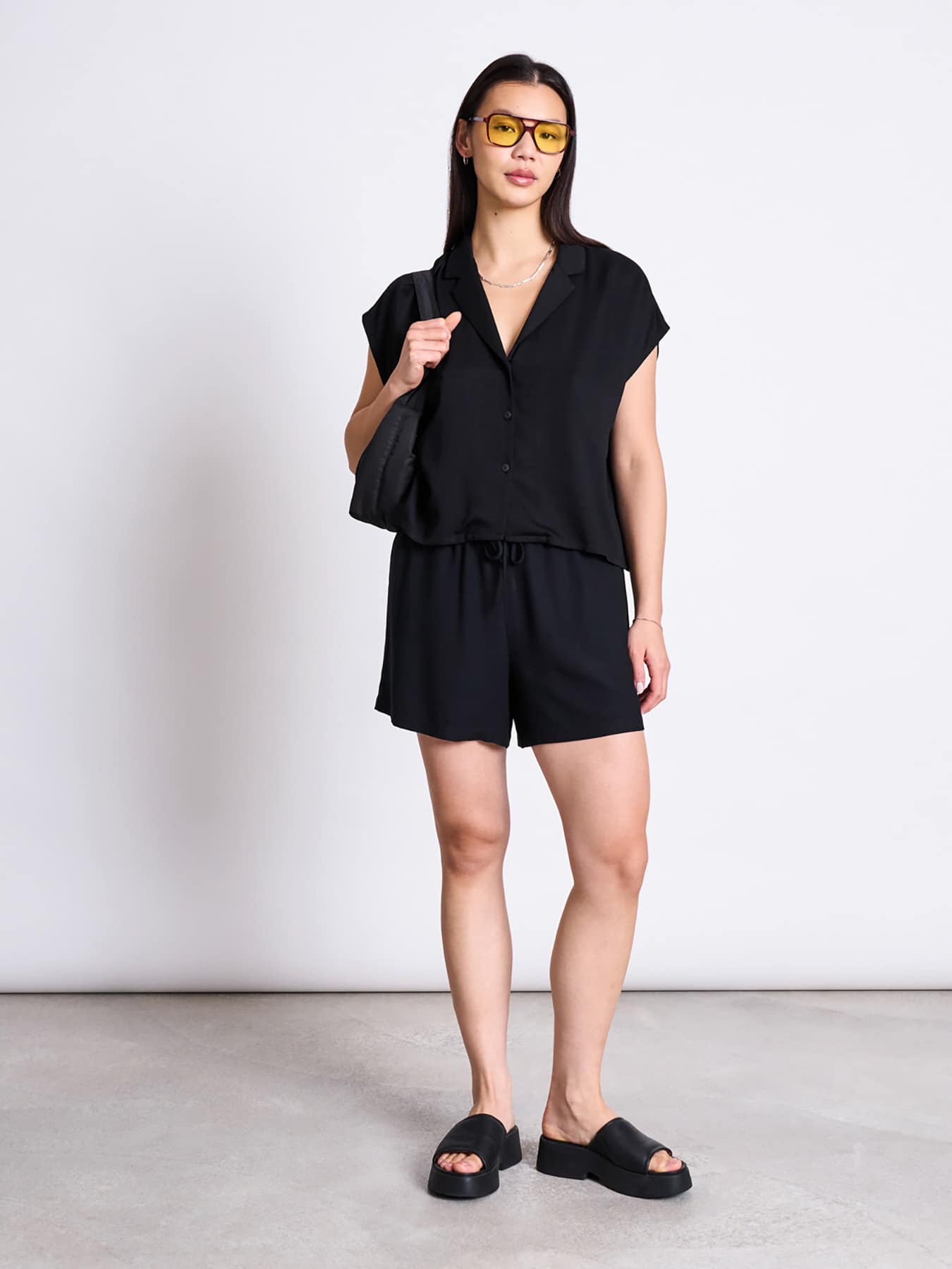 Shorts Drawstring Jan N June Black 01