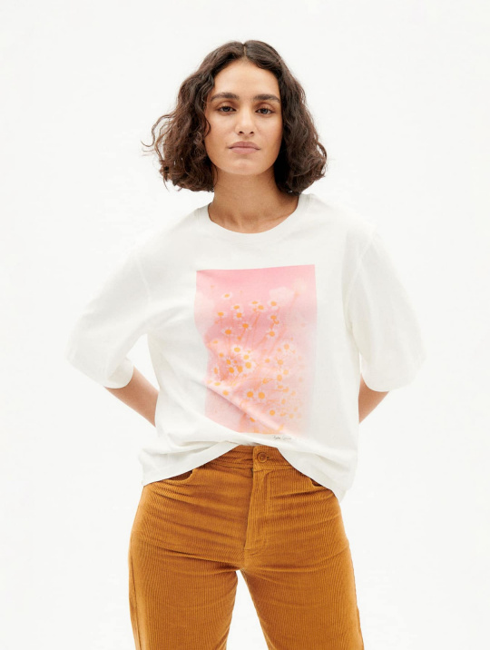 T Shirt Daisies Thinking Mu White 1
